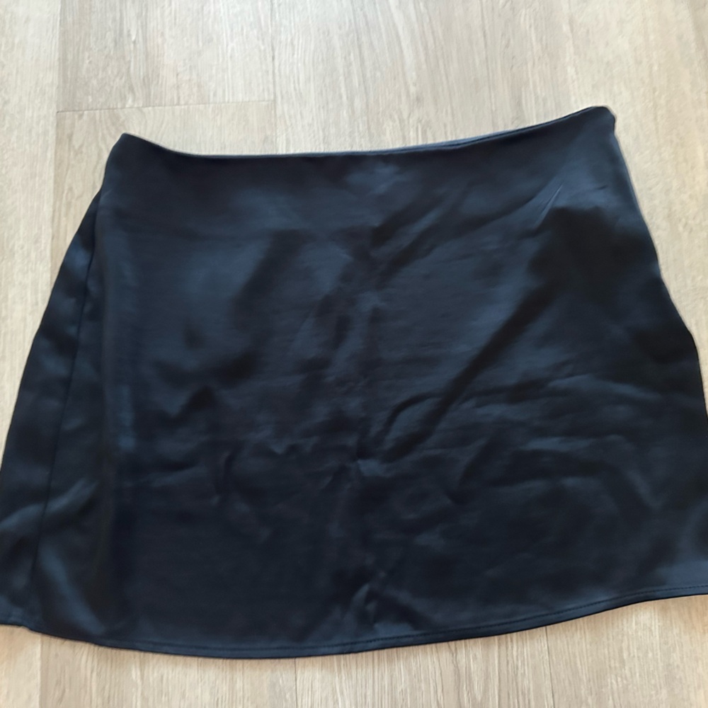 Forever 21 Black Satin Skirt